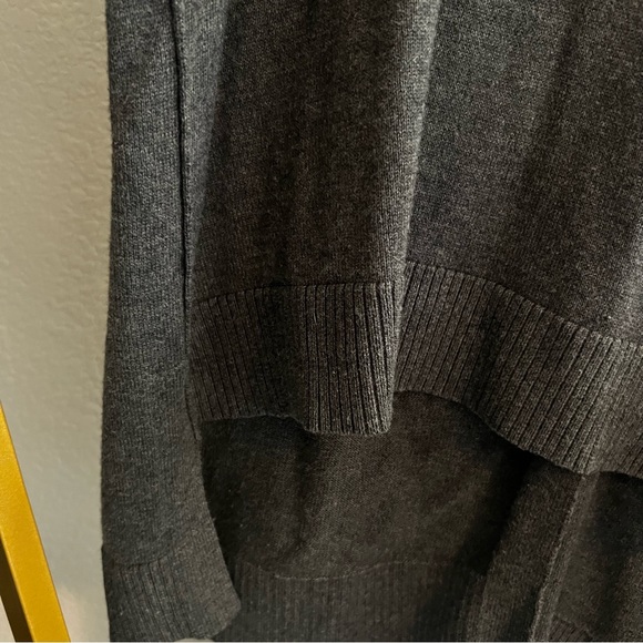 Athleta Charcoal Gray Highland Crossback Sweater Sz L - Picture 4 of 7